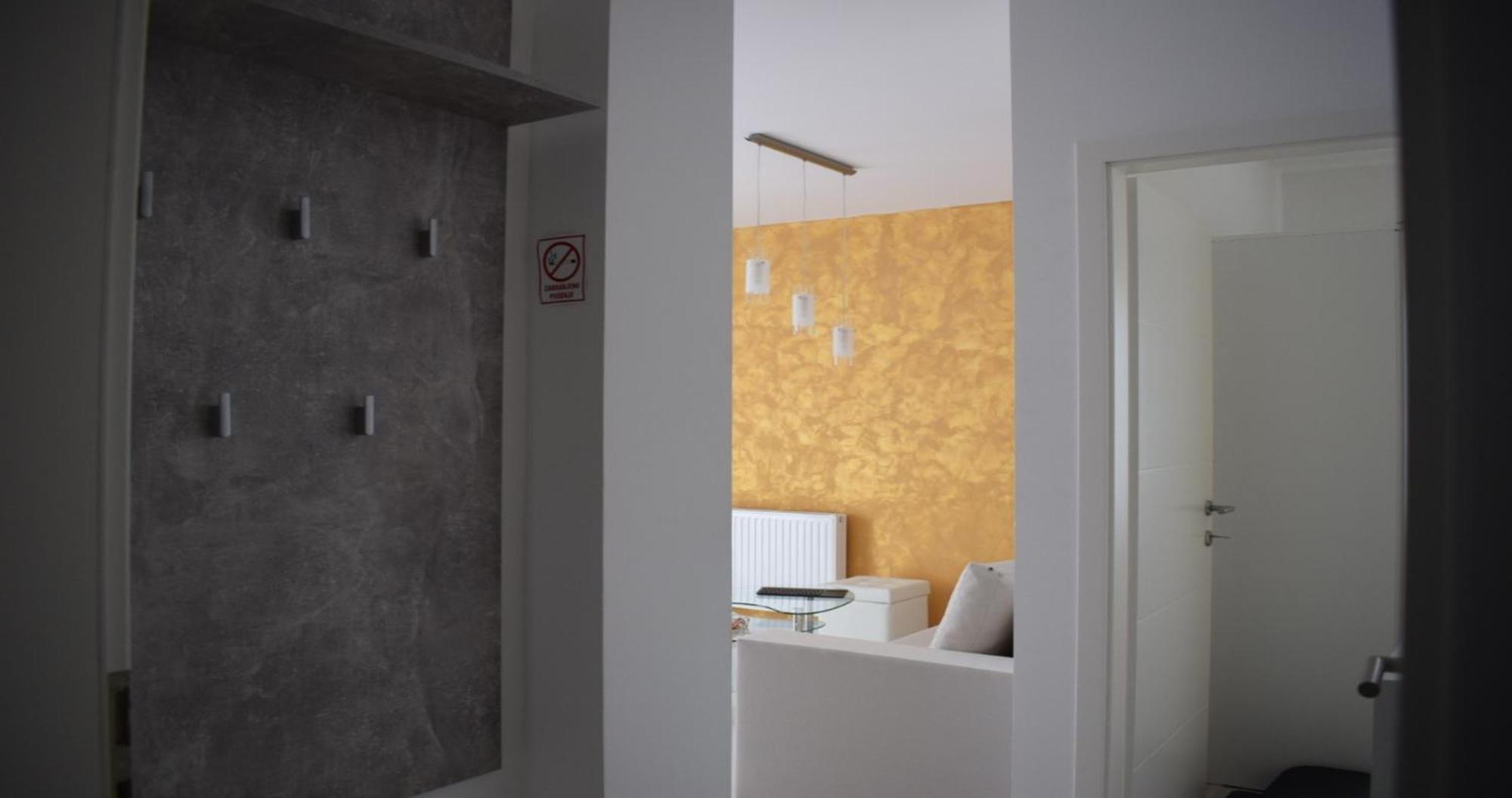 Apartmani Foresta Kras エクステリア 写真