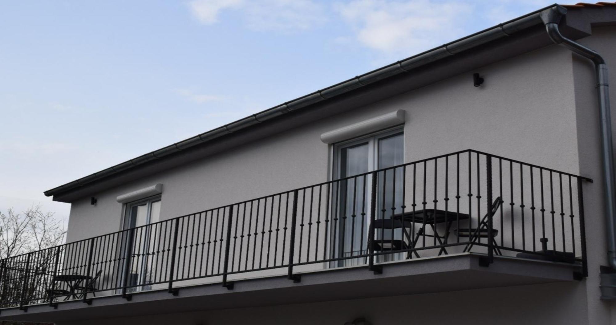 Apartmani Foresta Kras エクステリア 写真