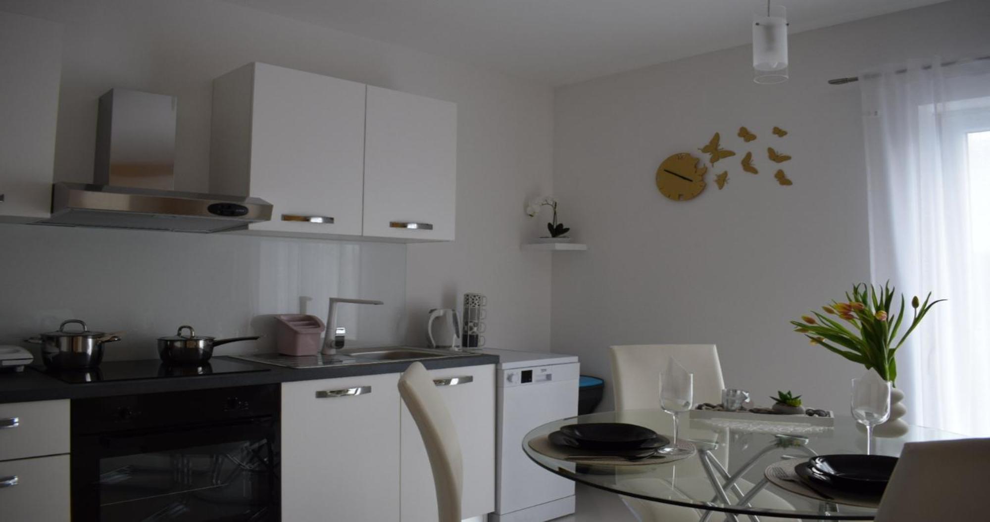Apartmani Foresta Kras エクステリア 写真